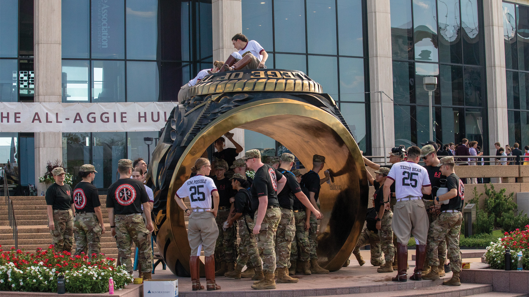 Cadets cleaning the Texas Aggie Haynes Ring